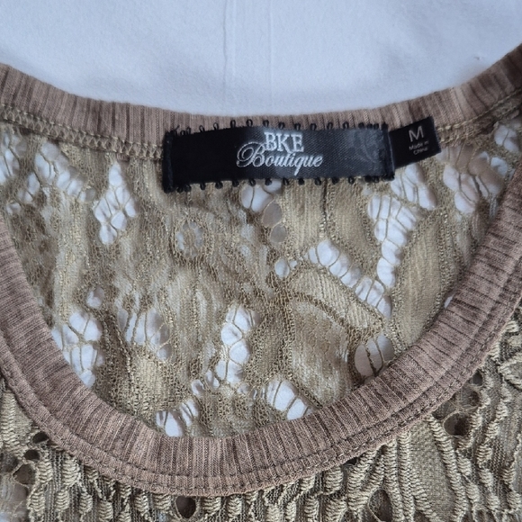 BKE Taupe Crocheted Lace Sleeveless Tank Top - Picture 2 of 6